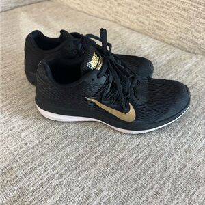Nike Women's Black and Gold Sneakers